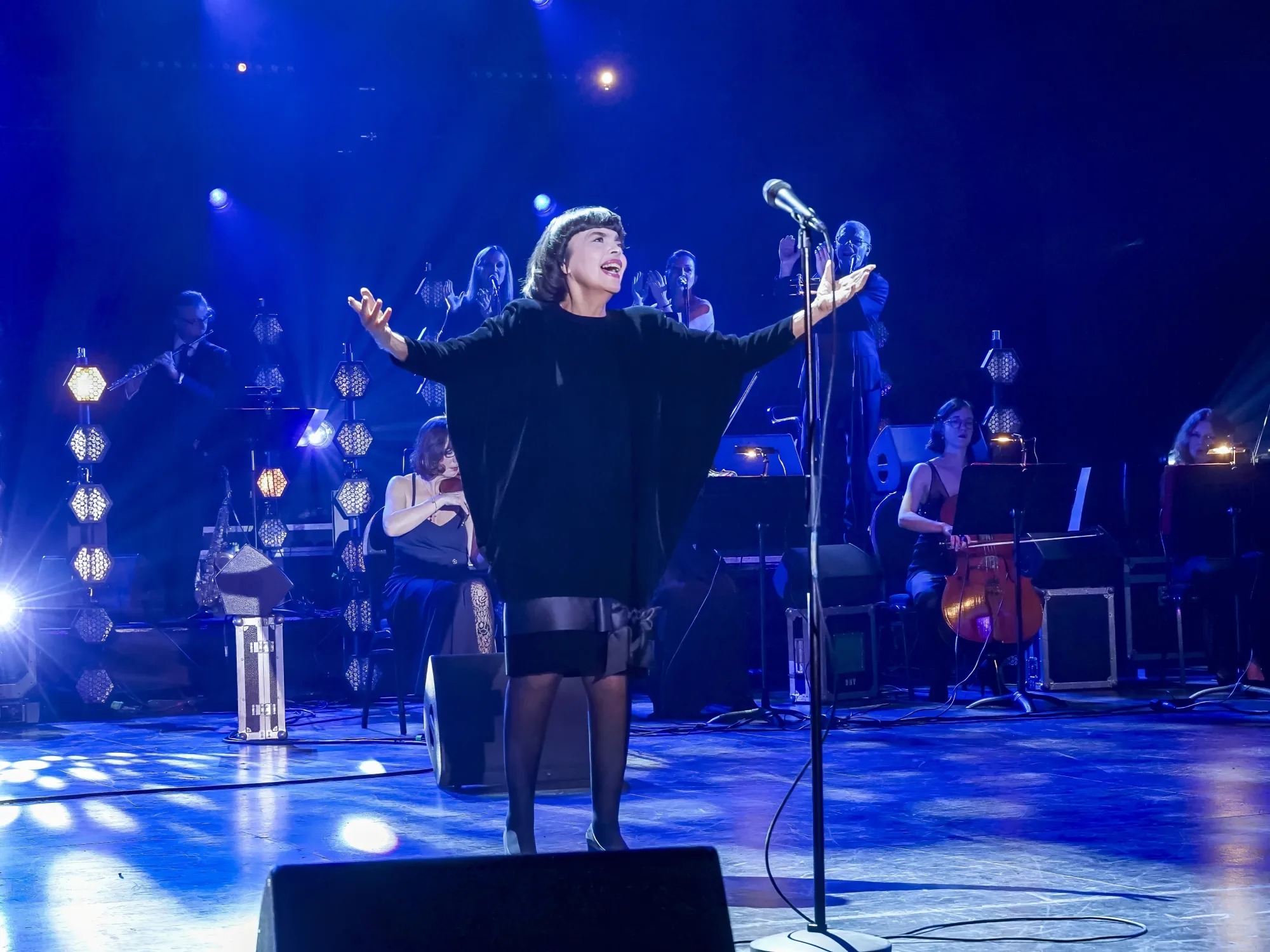 Z dcéry murára svetovou hviezdou: Neuveriteľný príbeh Mireille Mathieu pokračuje aj po 60 rokoch